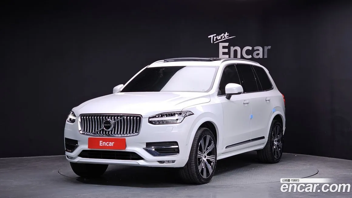 Volvo XC90 — фото 1