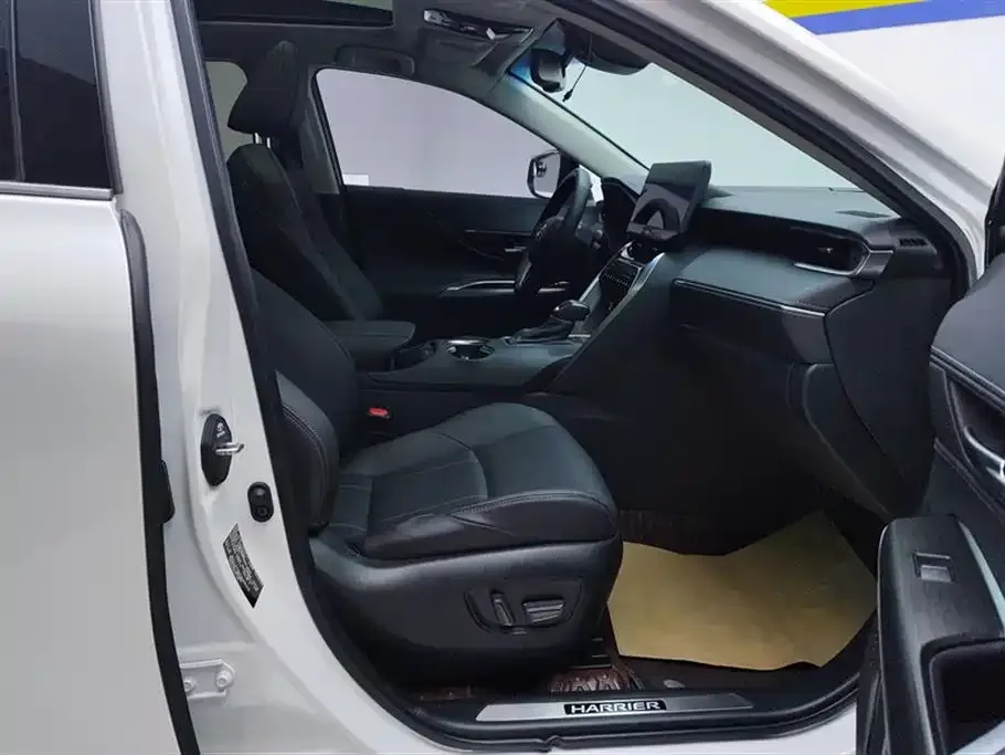 Toyota Harrier — фото 9