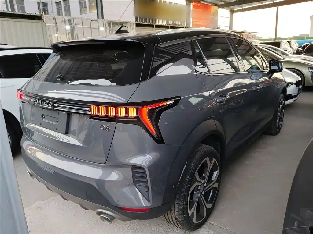 Lynk & Co 06 — фото 8