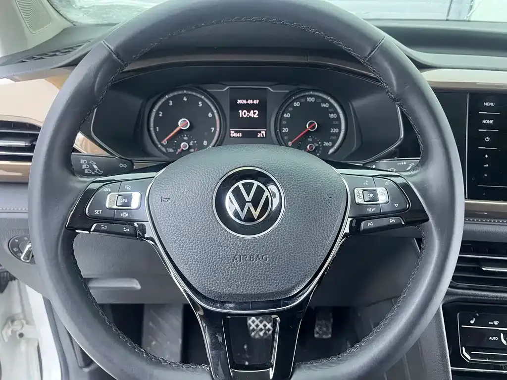 Volkswagen Tharu — фото 10