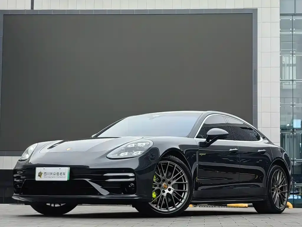 Porsche Panamera Hybrid — фото 1