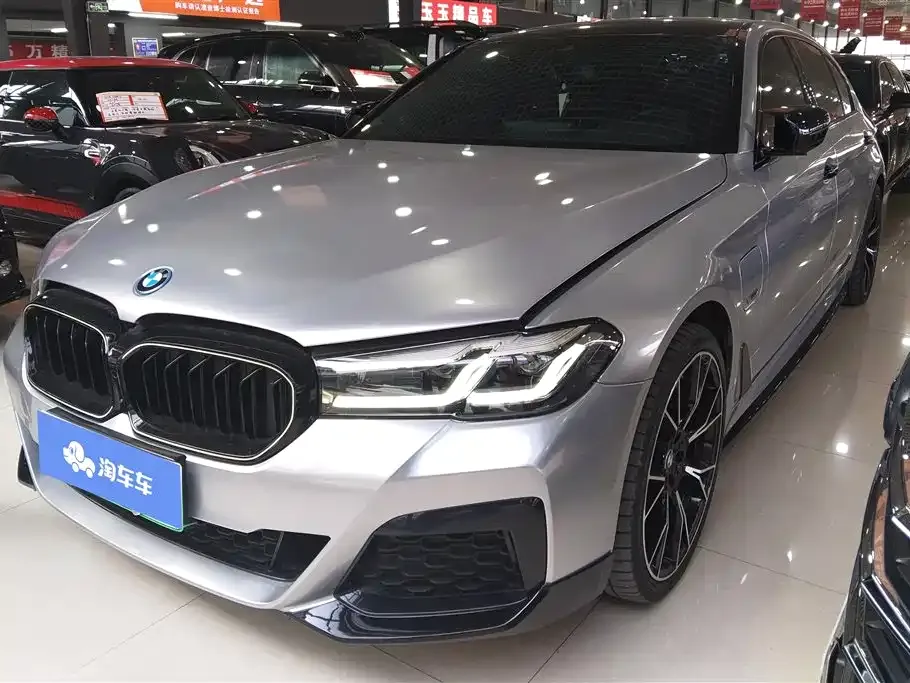 BMW 5 Series New Energy — фото 1