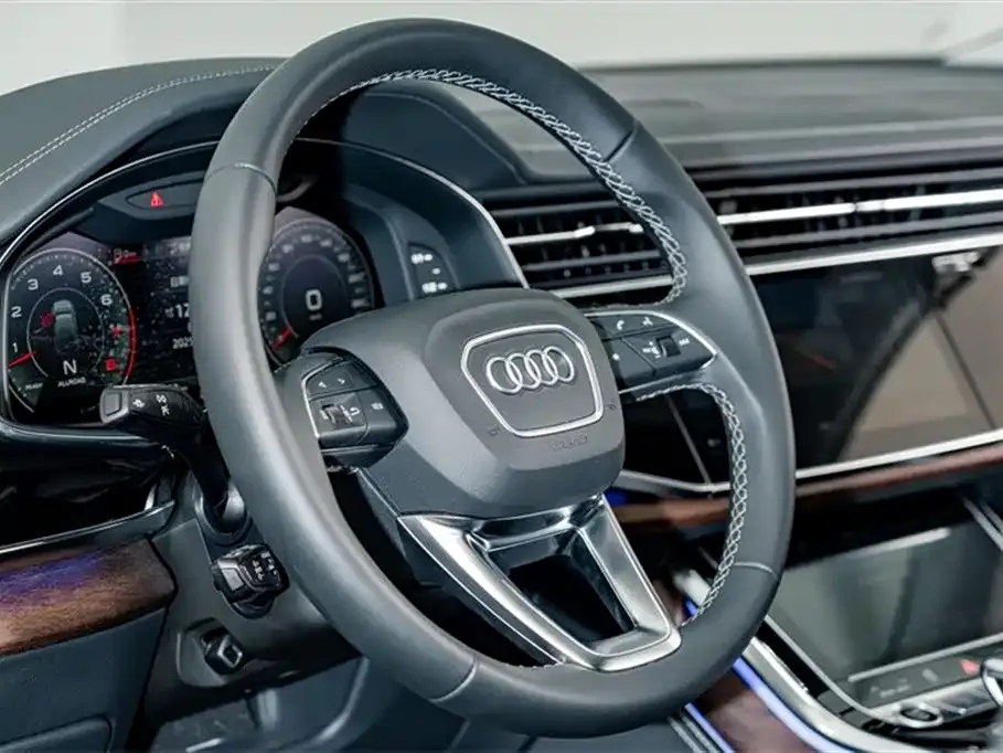 Audi Q7 — фото 7