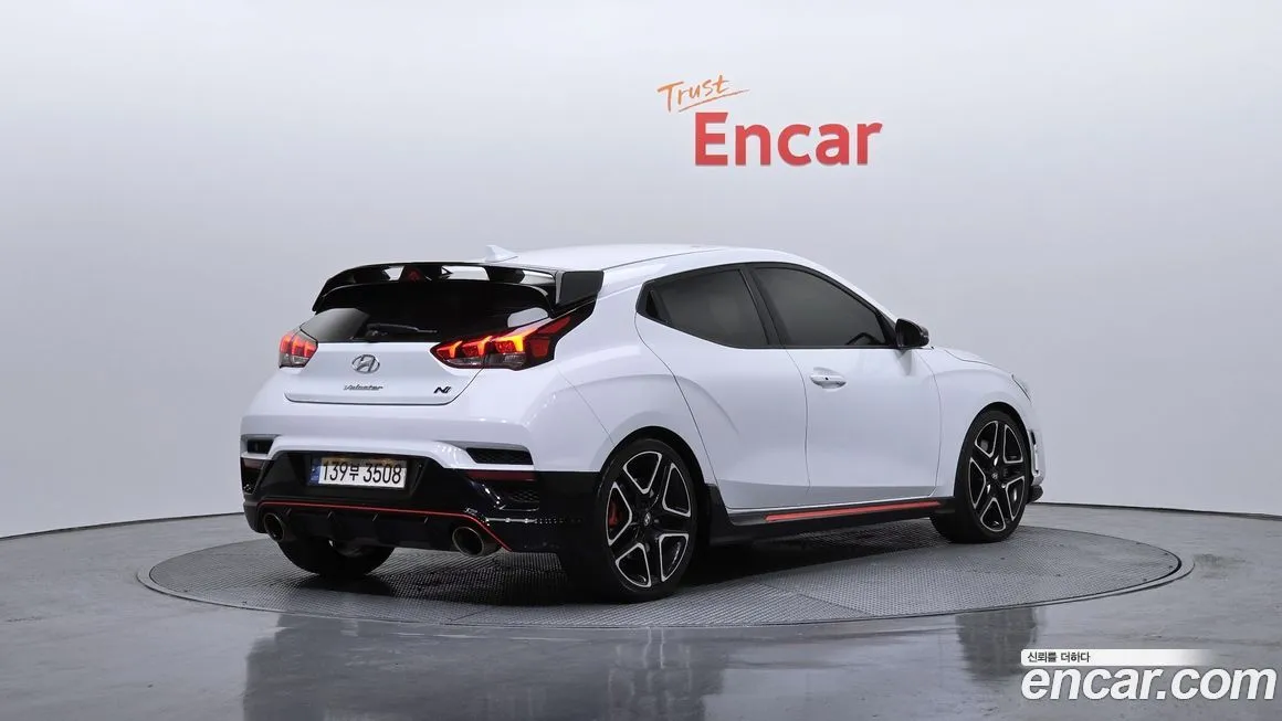 Hyundai Veloster — фото 2