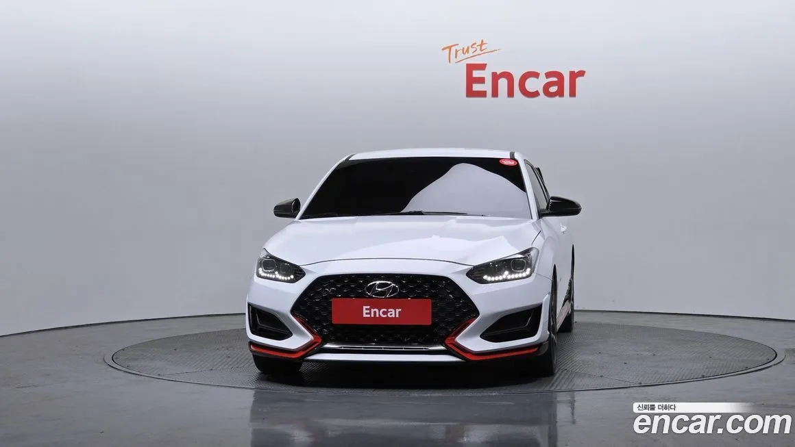 Hyundai Veloster — фото 3