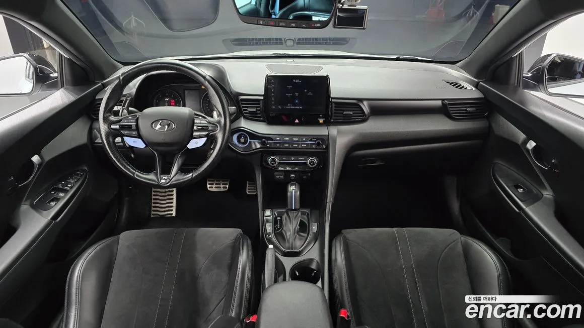 Hyundai Veloster — фото 7