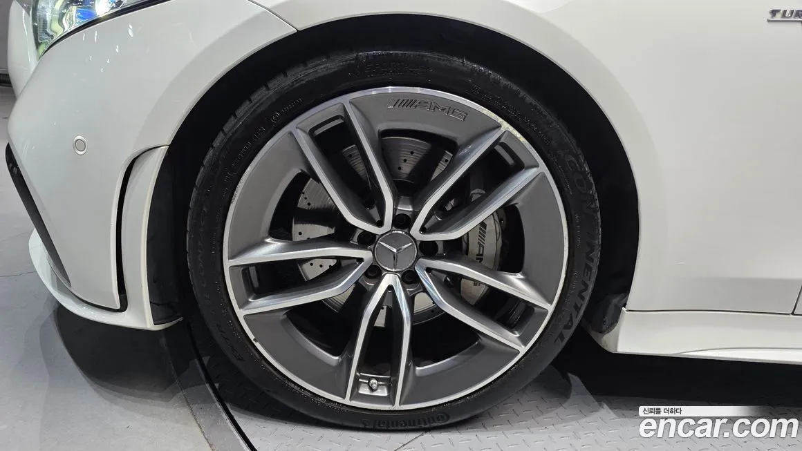 Mercedes-Benz CLS-Class — фото 10
