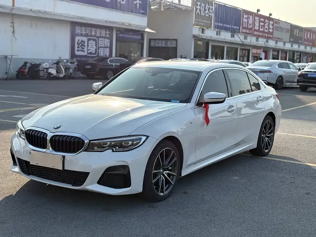 BMW 3 Series — фото 1