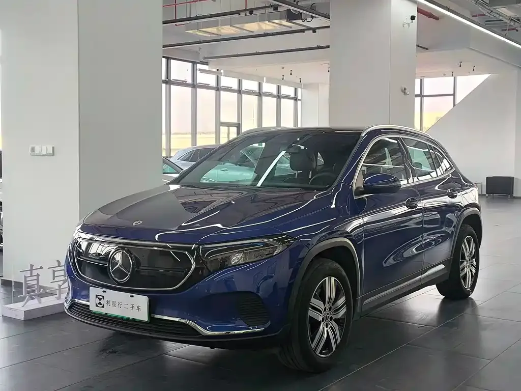 Mercedes-Benz EQA — фото 1