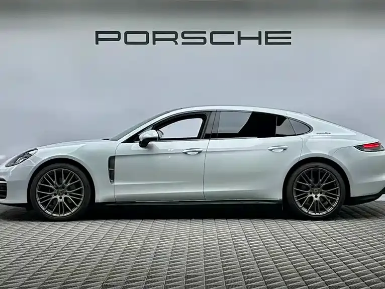 Porsche Panamera — фото 6
