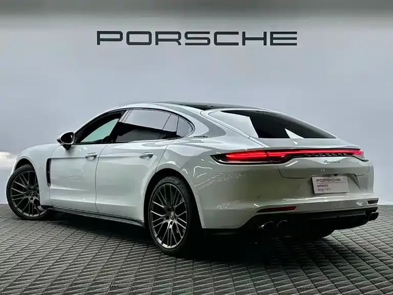 Porsche Panamera — фото 8