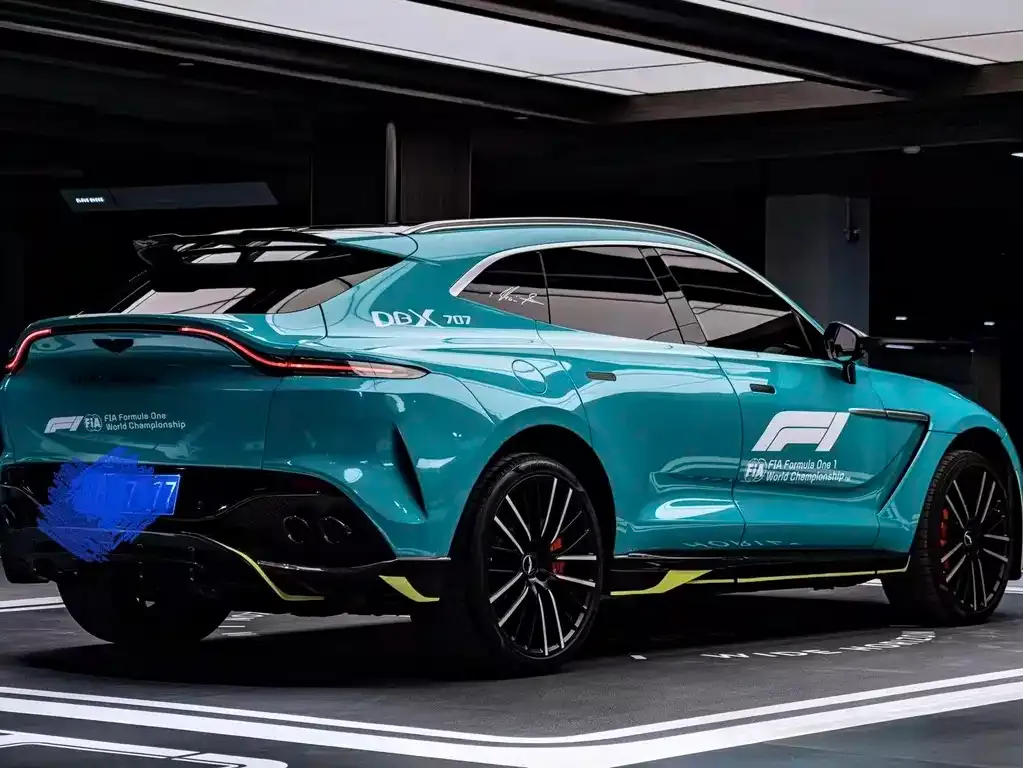 Aston Martin DBX — фото 2