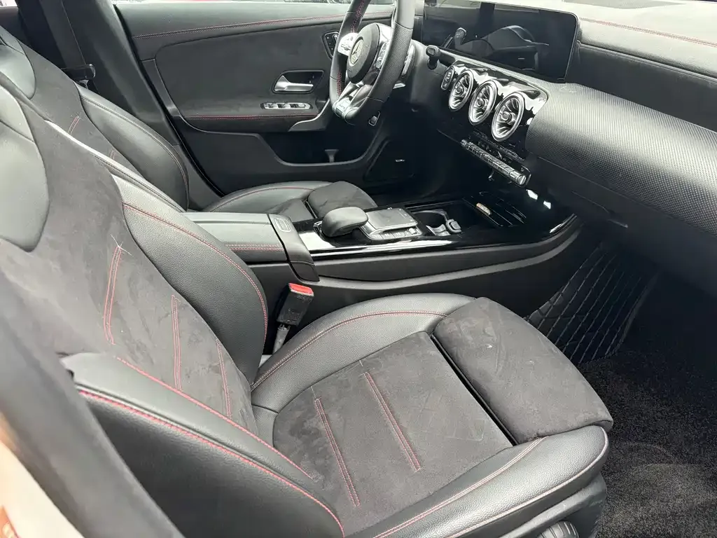 Mercedes-Benz CLA (Import) — фото 7