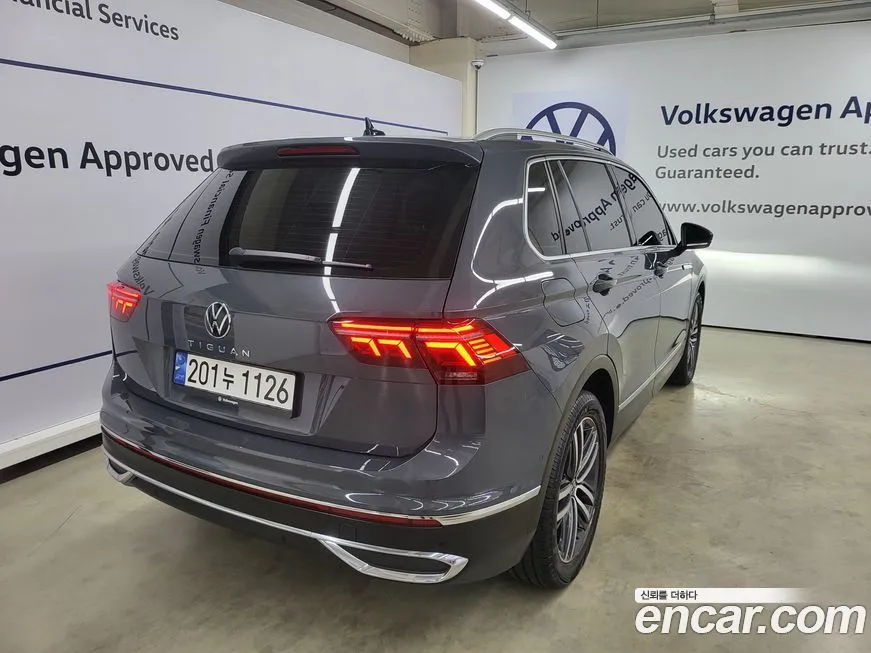 Volkswagen Tiguan — фото 7