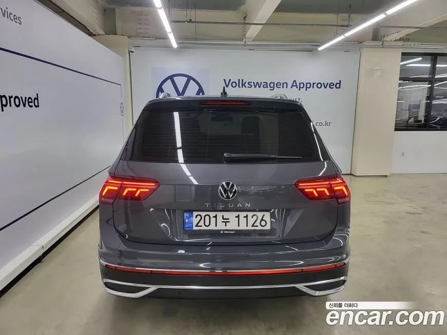 Volkswagen Tiguan — фото 6