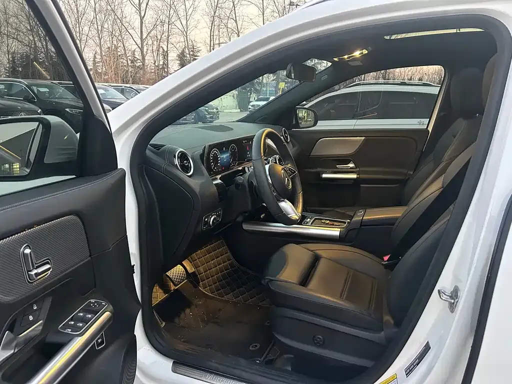 Mercedes-Benz GLA — фото 4