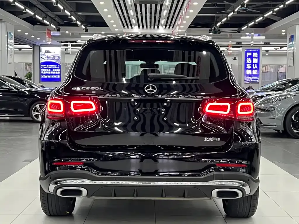 Mercedes-Benz GLC — фото 6