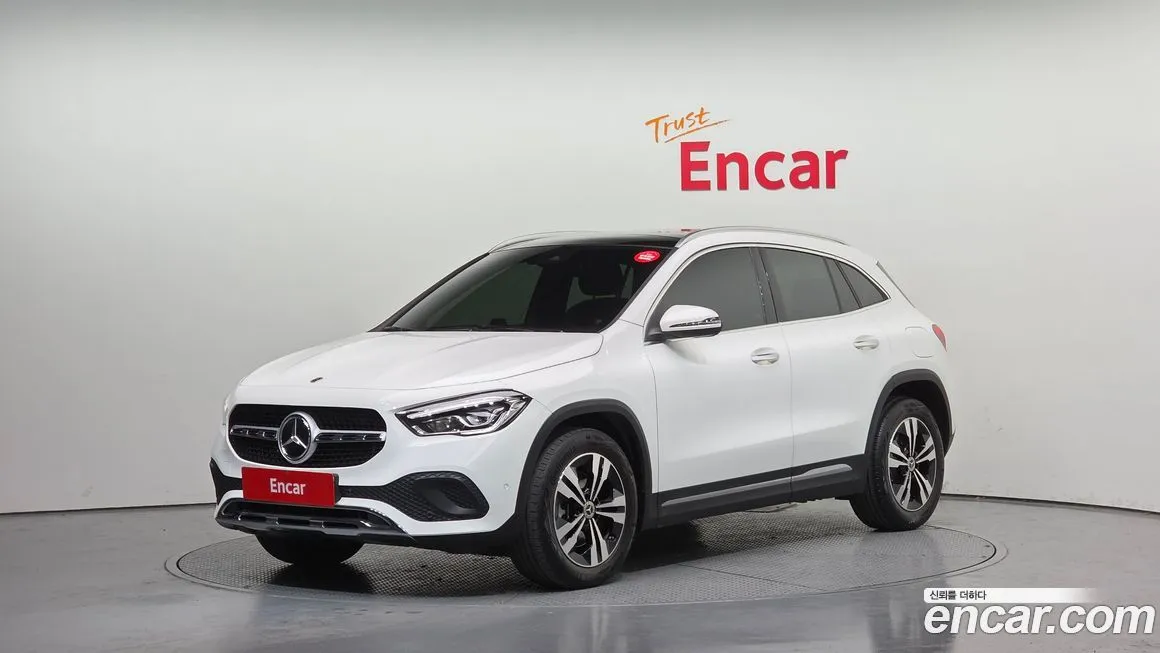 Mercedes-Benz GLA-Class — фото 1