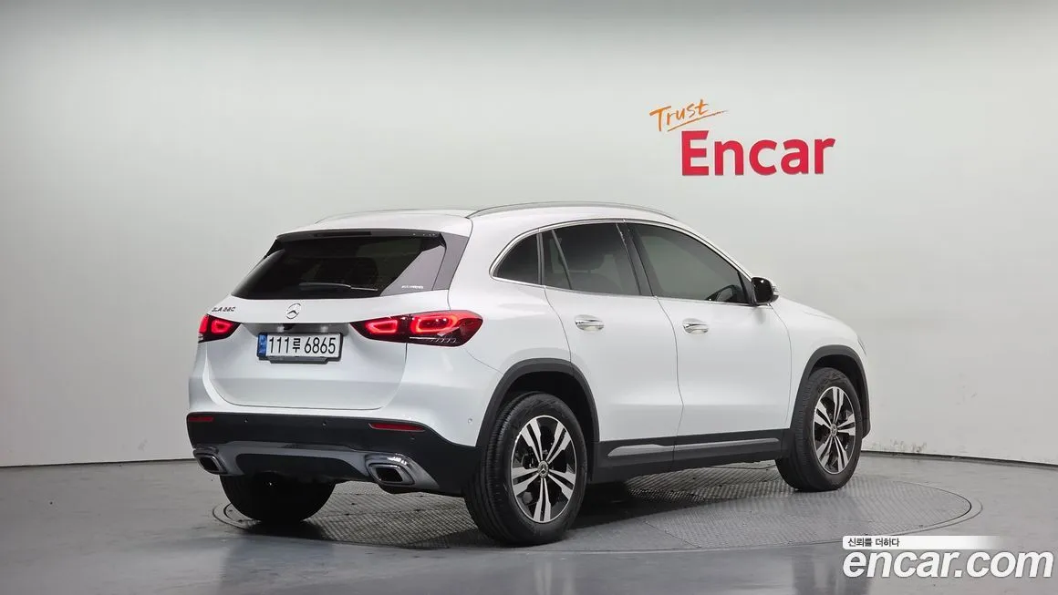 Mercedes-Benz GLA-Class — фото 2