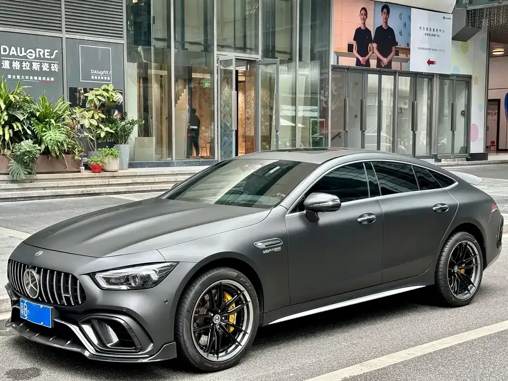 Mercedes-Benz AMG GT — фото 1