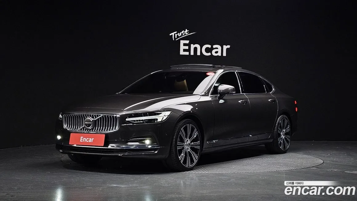 Volvo S90 — фото 1