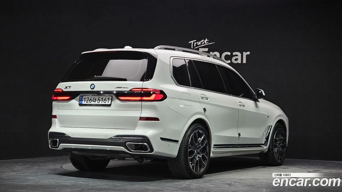 BMW X7 — фото 2
