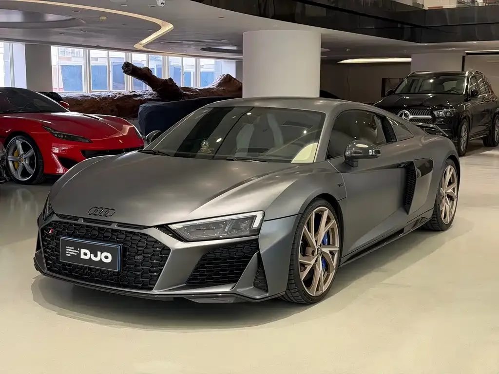 Audi R8 — фото 1