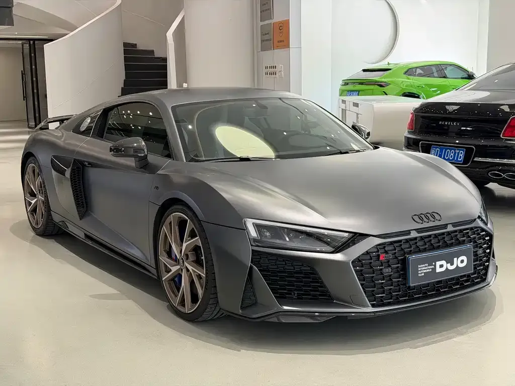 Audi R8 — фото 7