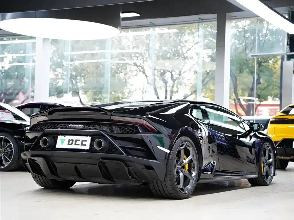 Lamborghini Huracan — фото 7