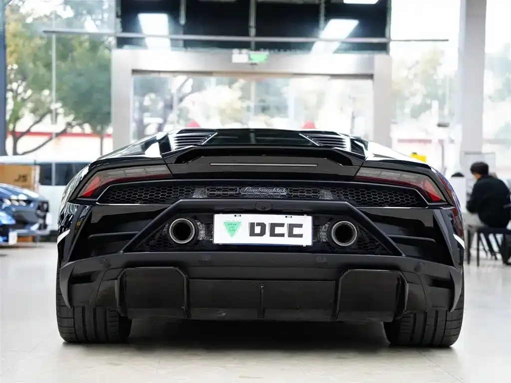 Lamborghini Huracan — фото 8