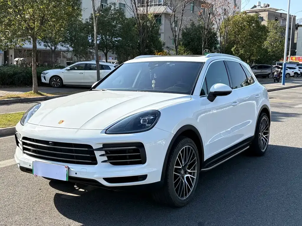 Porsche Cayenne Hybrid — фото 1
