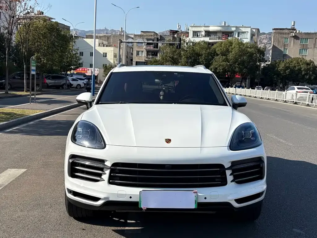 Porsche Cayenne Hybrid — фото 5