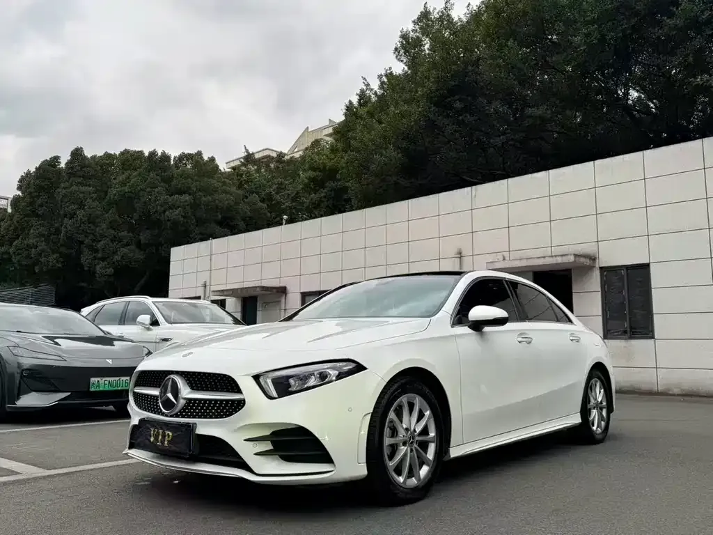 Mercedes-Benz A-Class — фото 1