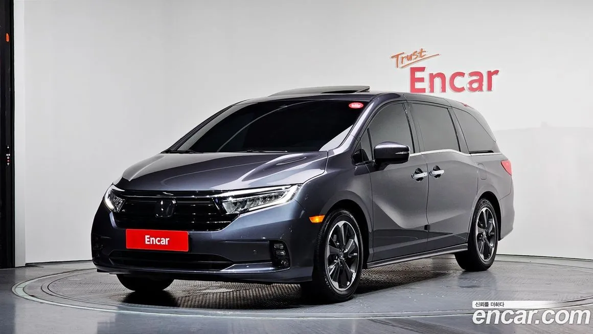 Honda Odyssey — фото 1