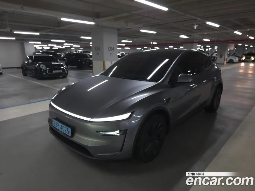 Tesla Model Y — фото 1