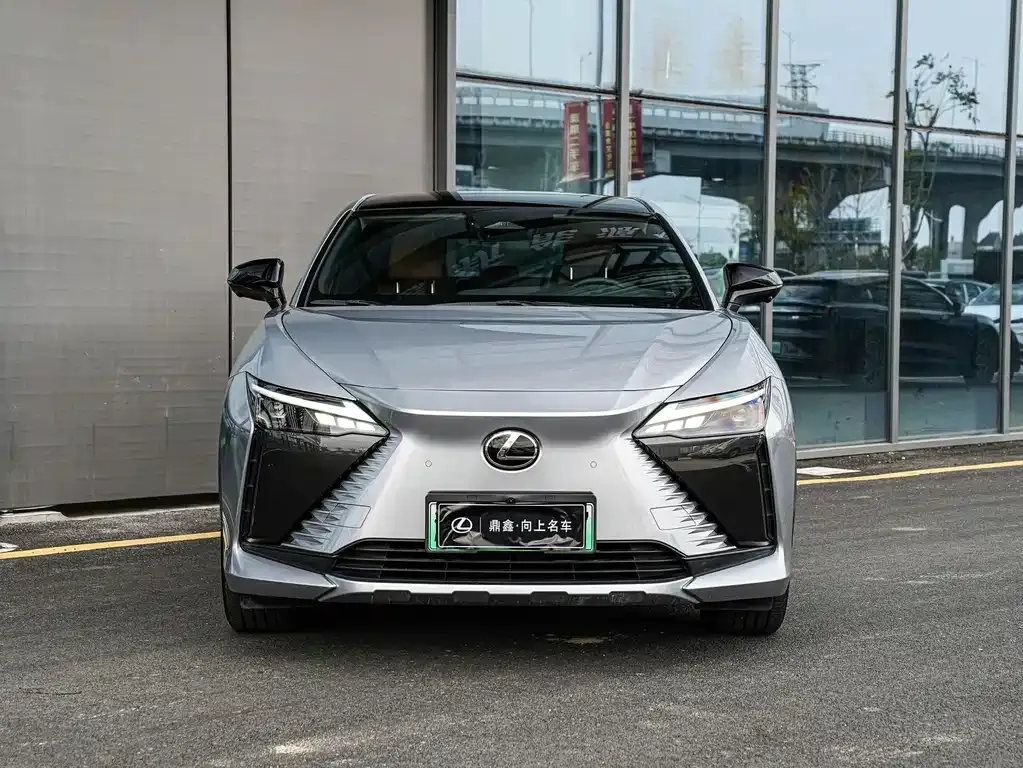 Lexus RZ — фото 2