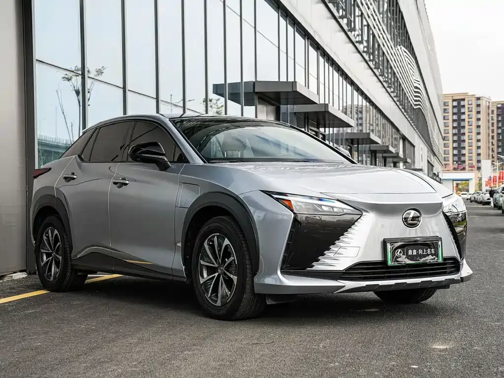 Lexus RZ — фото 3
