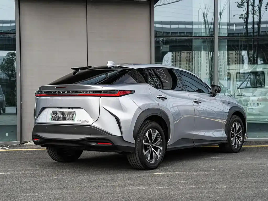 Lexus RZ — фото 4