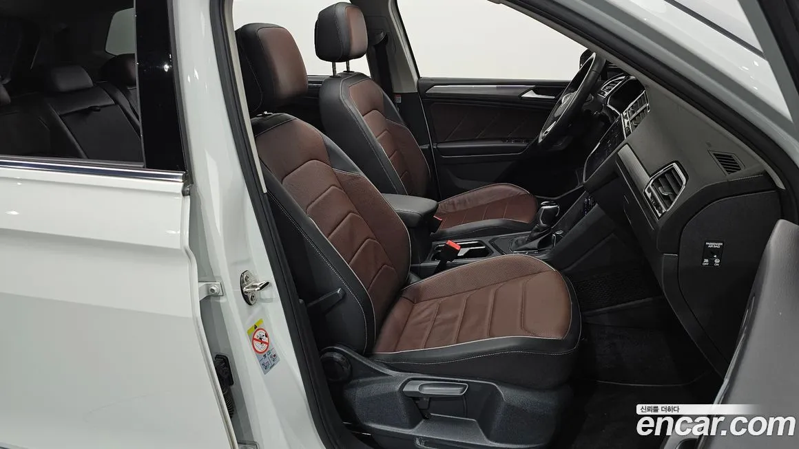 Volkswagen Tiguan — фото 10