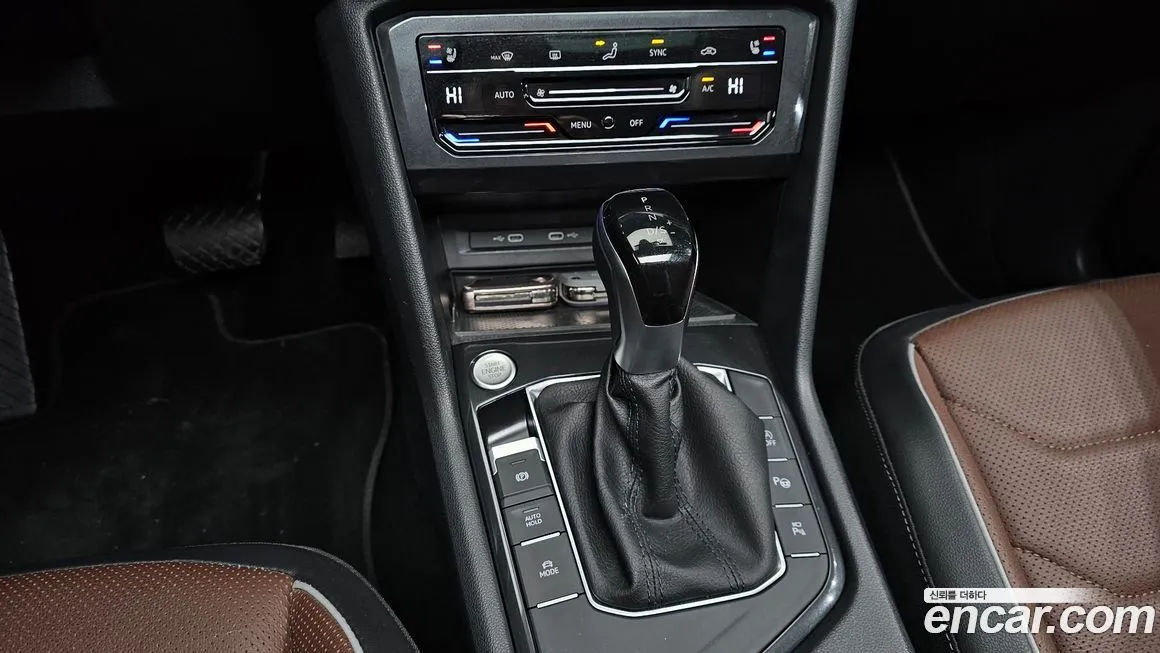 Volkswagen Tiguan — фото 9