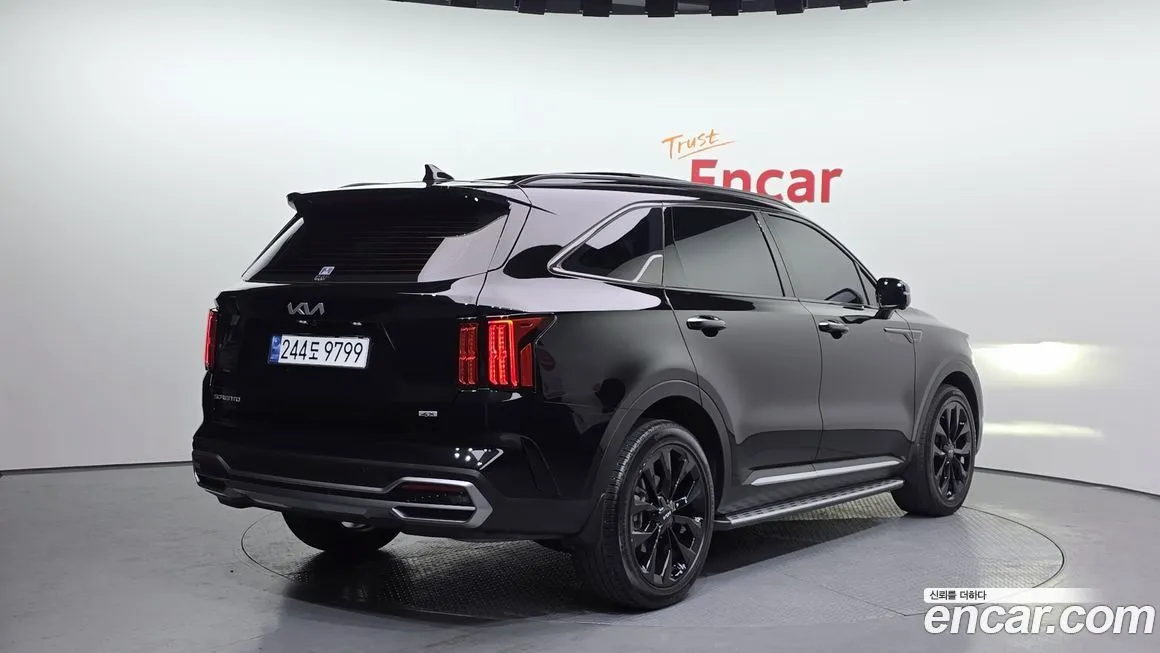 Kia Sorento — фото 6