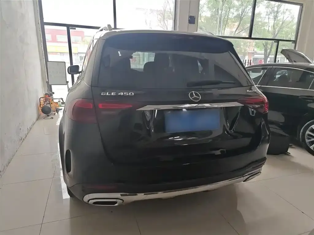 Mercedes-Benz GLE — фото 10