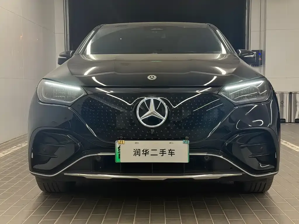 Mercedes-Benz EQE SUV — фото 6