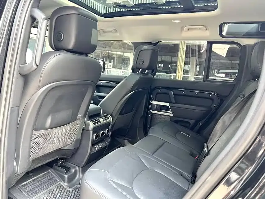 Land Rover Defender — фото 4