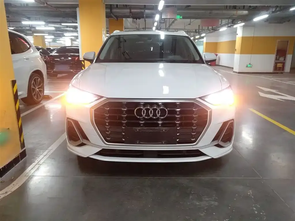 Audi Q3 — фото 3