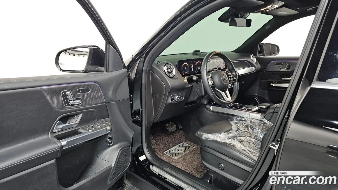 Mercedes-Benz GLB-Class — фото 10