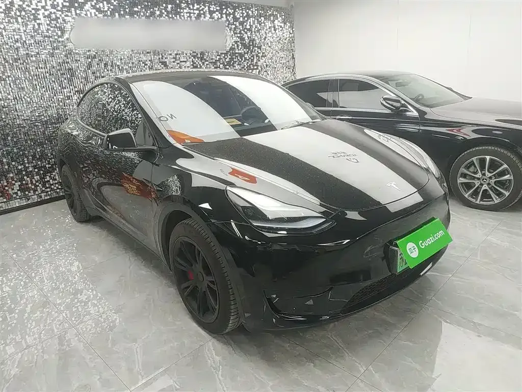 Tesla Model Y — фото 7