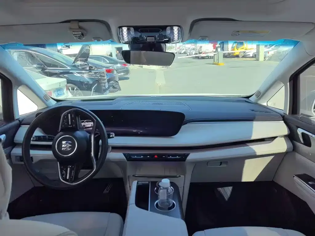 Buick GL8 Hybrid — фото 4