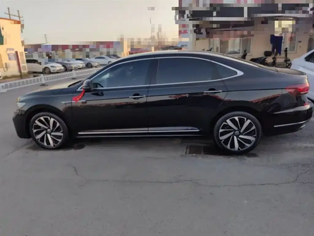 Volkswagen Passat — фото 2