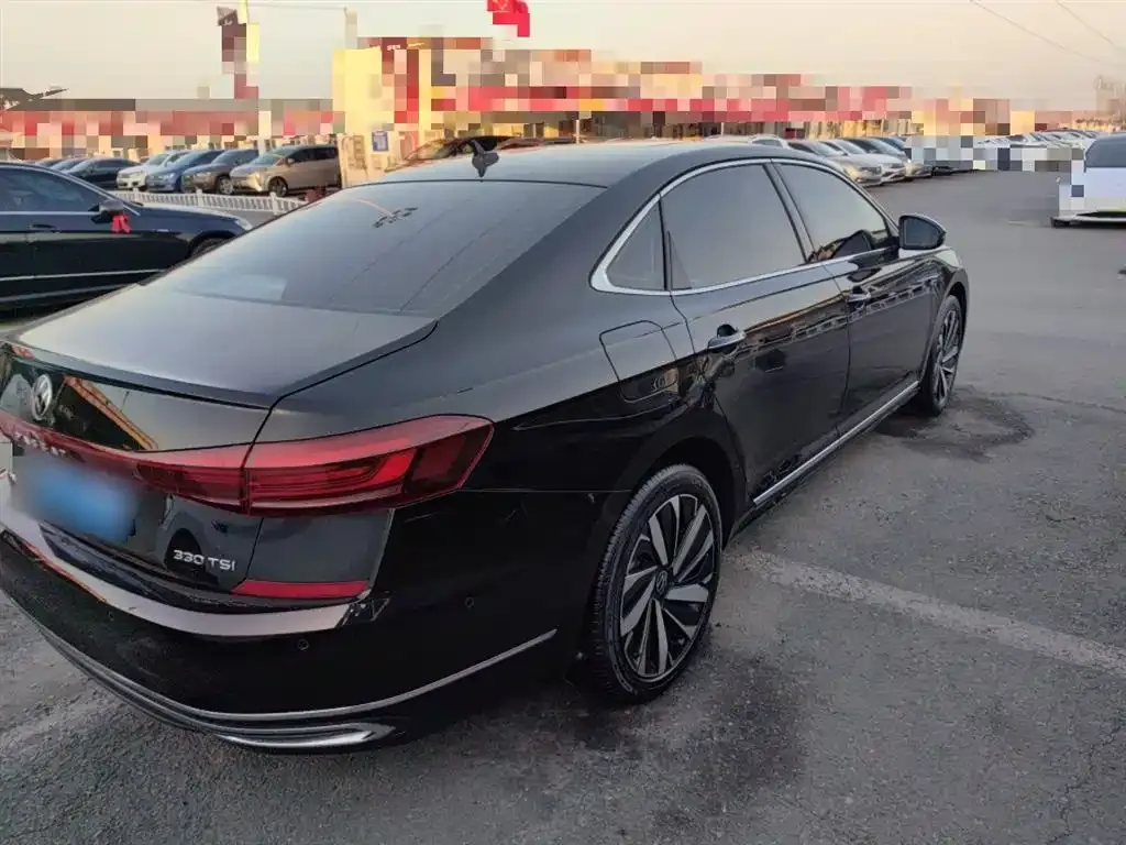 Volkswagen Passat — фото 6